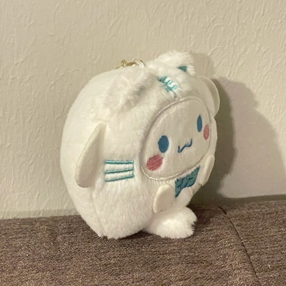 Cinnamoroll Plush x Cat Cosplay Costume Keychain (5”) - Picture 4 of 6
